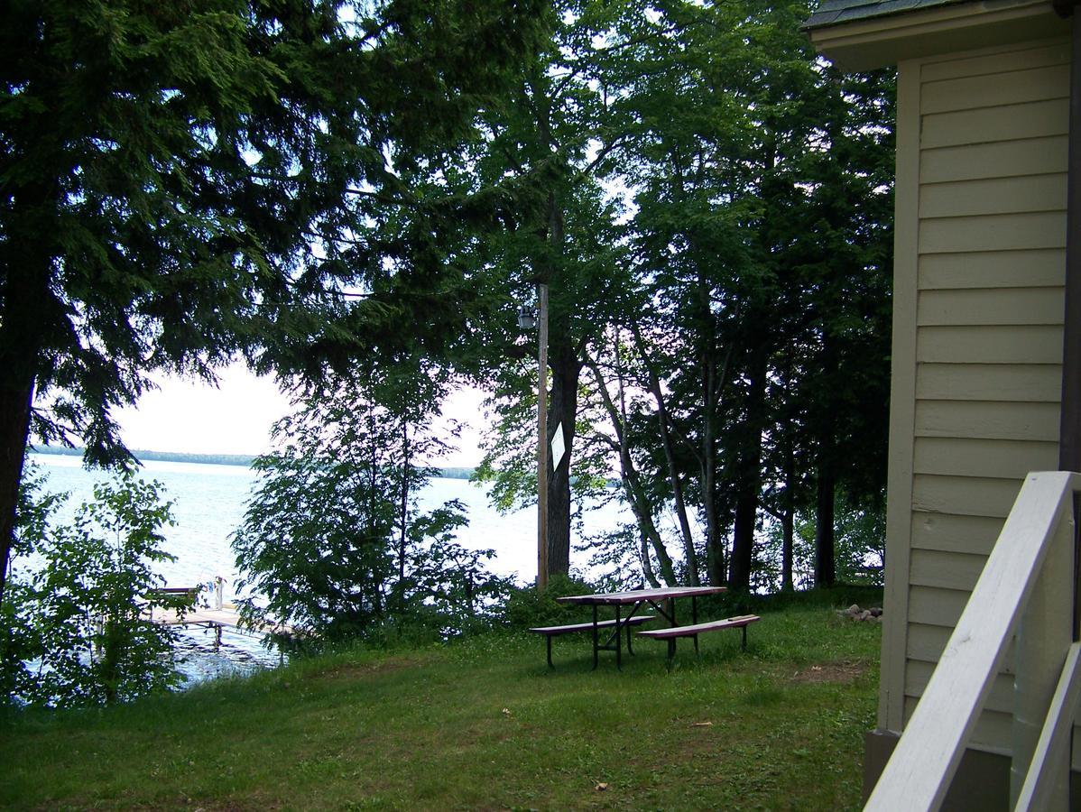 Oak Ridge Hotel Phelps Екстериор снимка